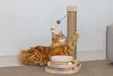 Kratzbaum Inez aus Holz mit Spielturm | Designed by Lotte
