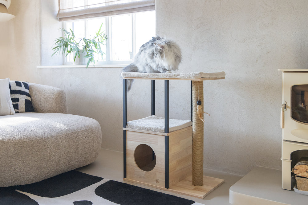 Designed By Lotte Kratzbaum Nala – Holz & Aluminium 65 × 40 × 82 cm braun