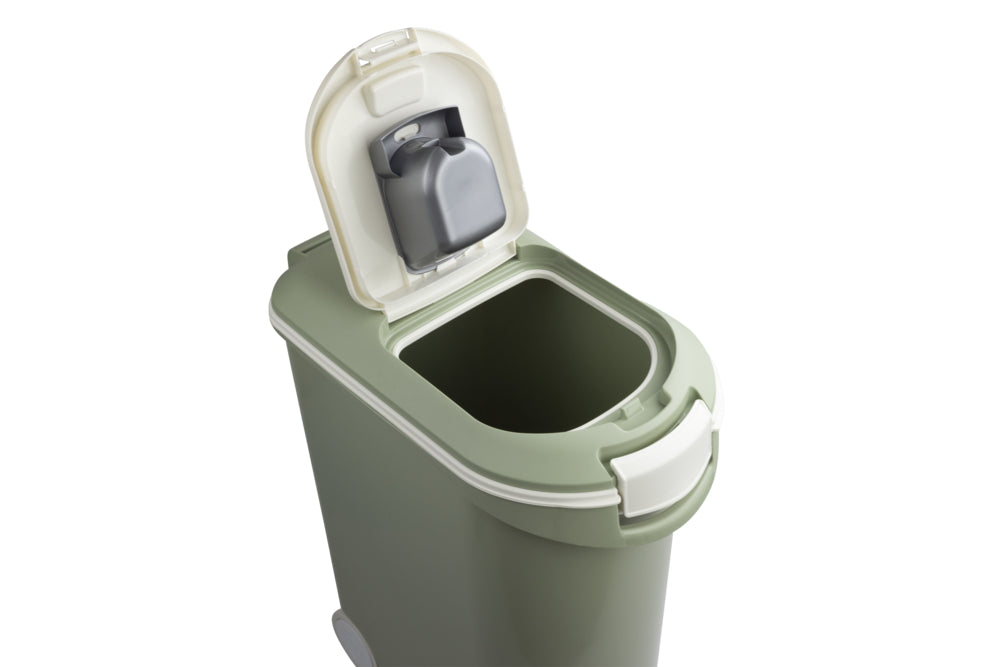 Curver Futtercontainer mit Rollen – Misty Green | 35L & 54L