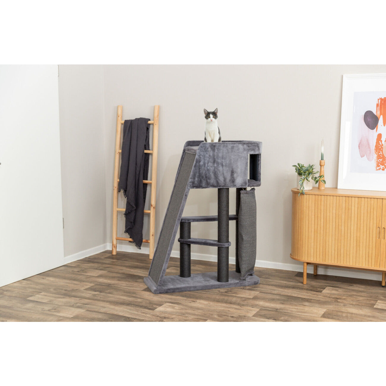Kratzbaum Active mit Kletterrampe – 122 cm