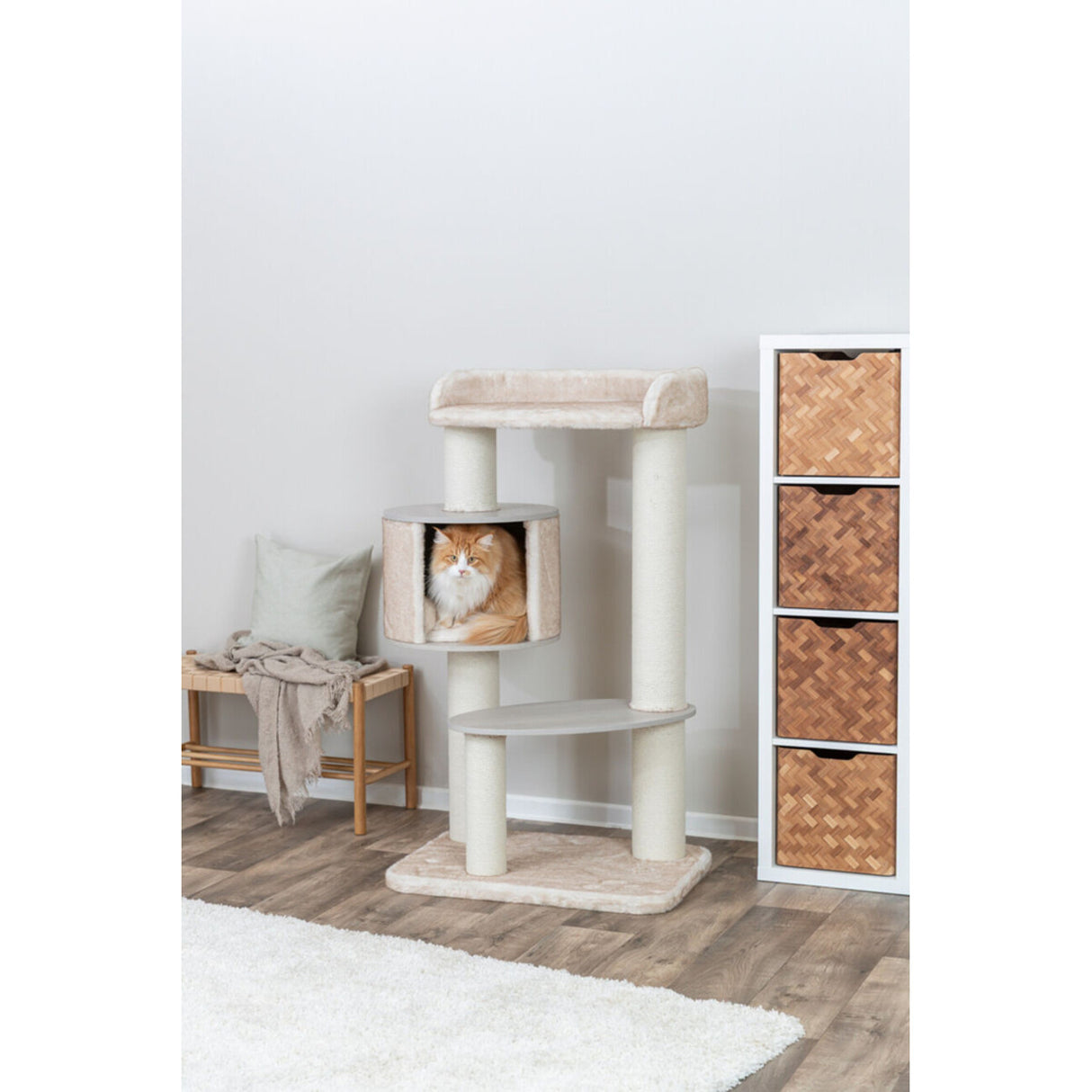 Kratzbaum XXL Kiara für große Katzen – Grundfläche: 56 × 78 cm, Höhe: 135 cm
