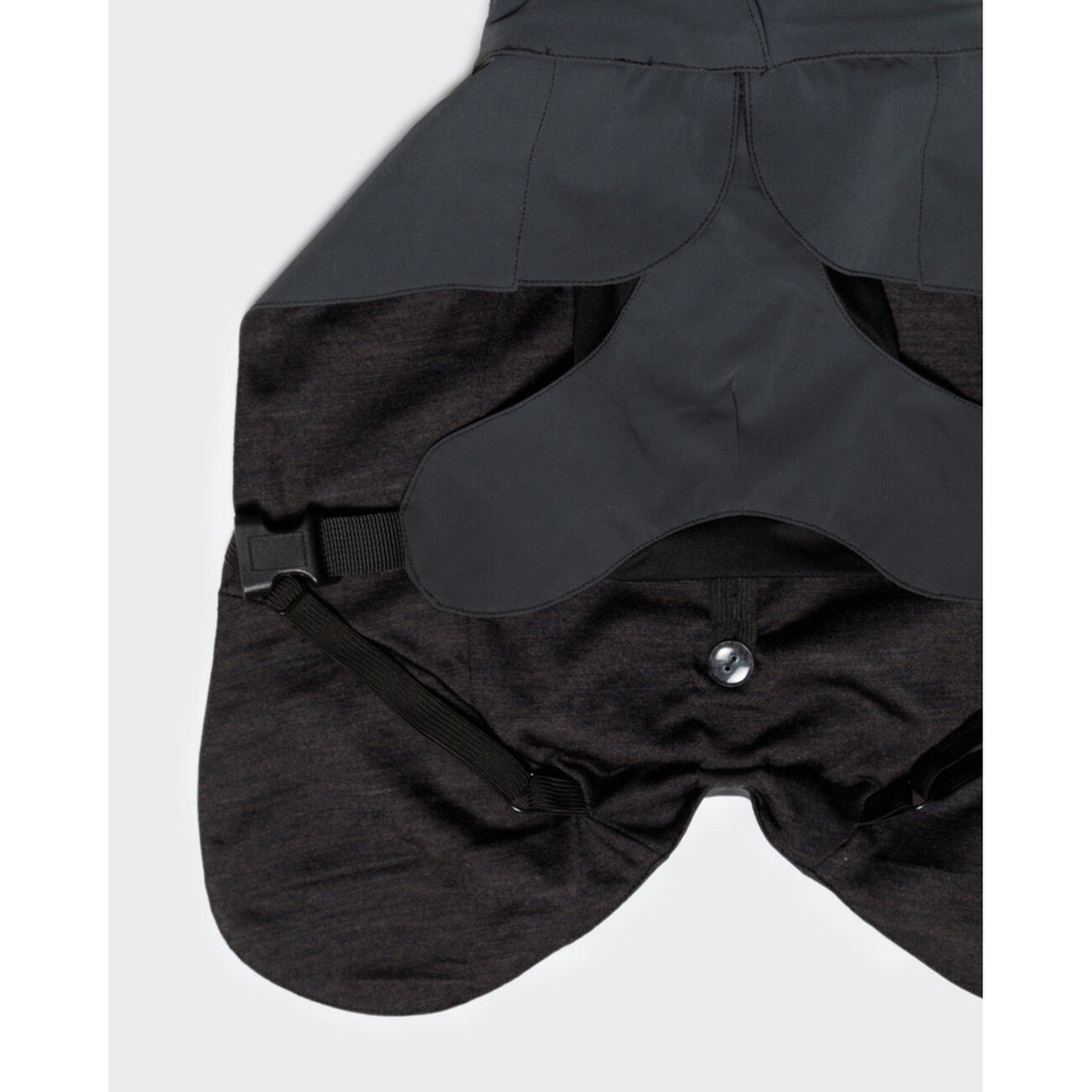 PAIKKA Visibility Raincoat Dark – Hochreflektierender, wasserdichter Hunderegenmantel