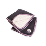 Bedding Easy Einstreumatte für Kleintiere – 120 x 60 cm - grau - Rand pink/weiß