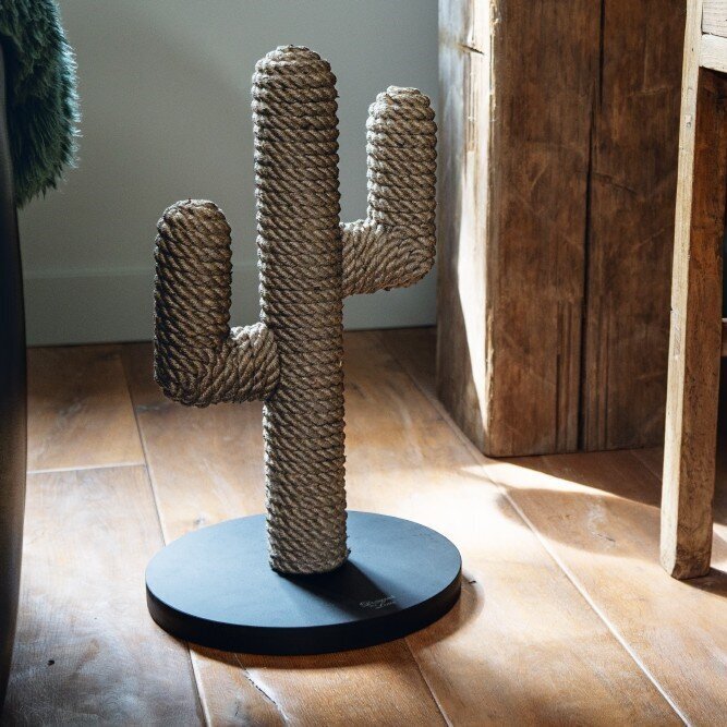 Designed by Lotte Holz Kratzbaum Cactus