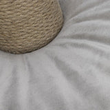Designed by Lotte Kratzsäule Yenna