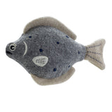 Hundespielzeug Skagen – Steinbutt, 21 cm, grau