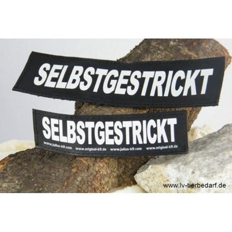 Julius K9 Logo Klettsticker groß M-Z – SELBSTGESTRICKT
