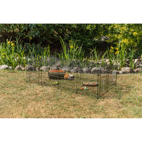 TRIXIE Freilaufgehege mit Abdeckung | Sicherer Auslauf für Kaninchen & Meerschweinchen – 152 × 38 × 72 cm, schwarz