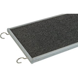TRIXIE Rampe für Kleintiere – Bequemer Zugang zu Stall & Gehege – 20 × 50 cm, grau